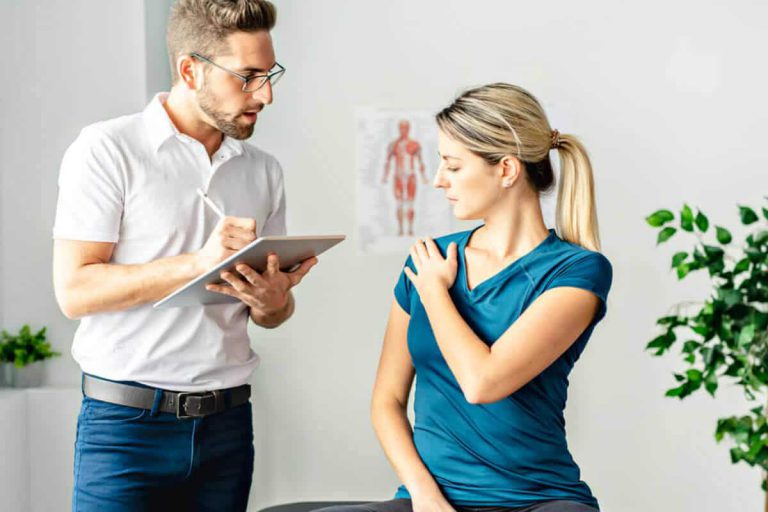 chiropractic medicine: how a chiropractor helps with health blog post
