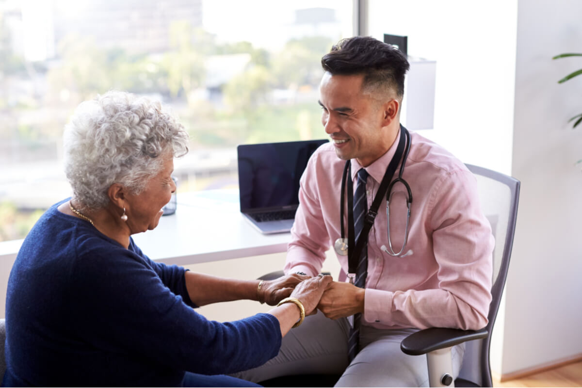 what is an integrative medicine doctor