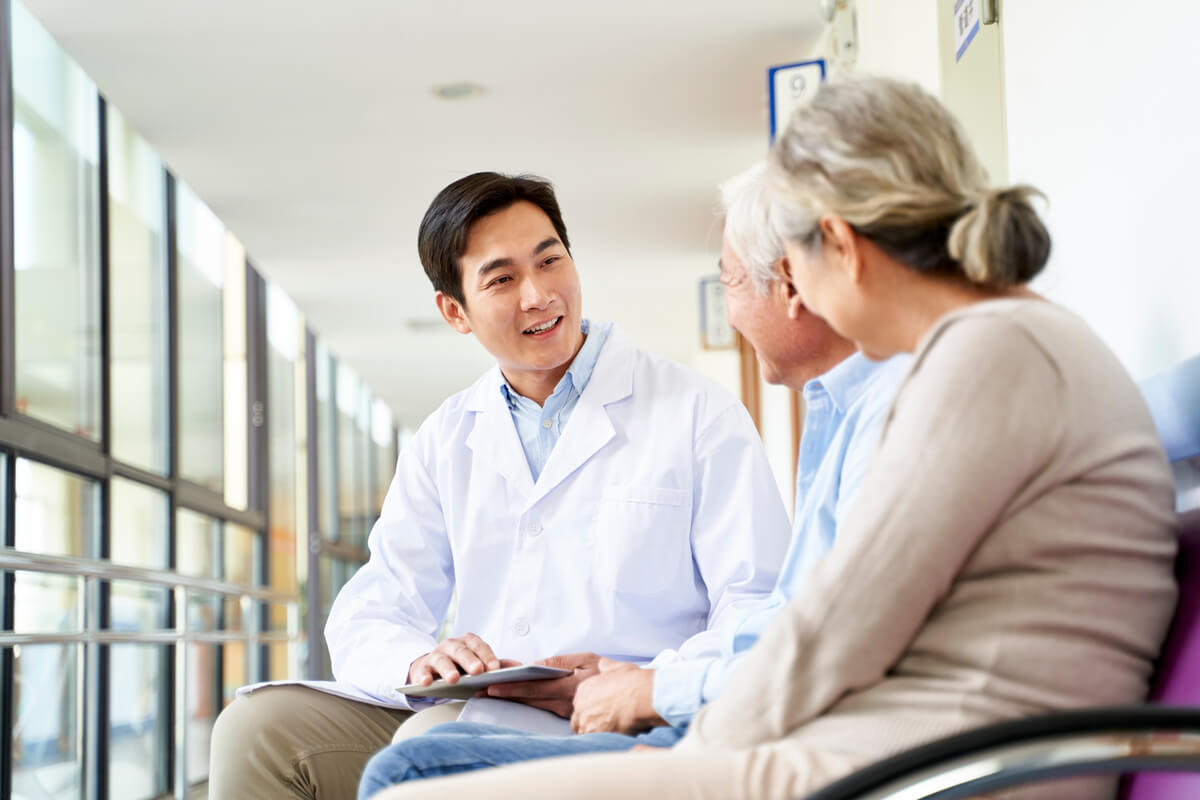 doctor consulting with patients about supplementation